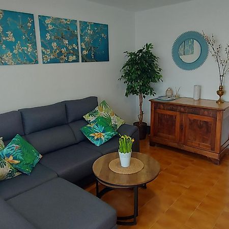 Sol Marina Apartment Салоу Екстериор снимка