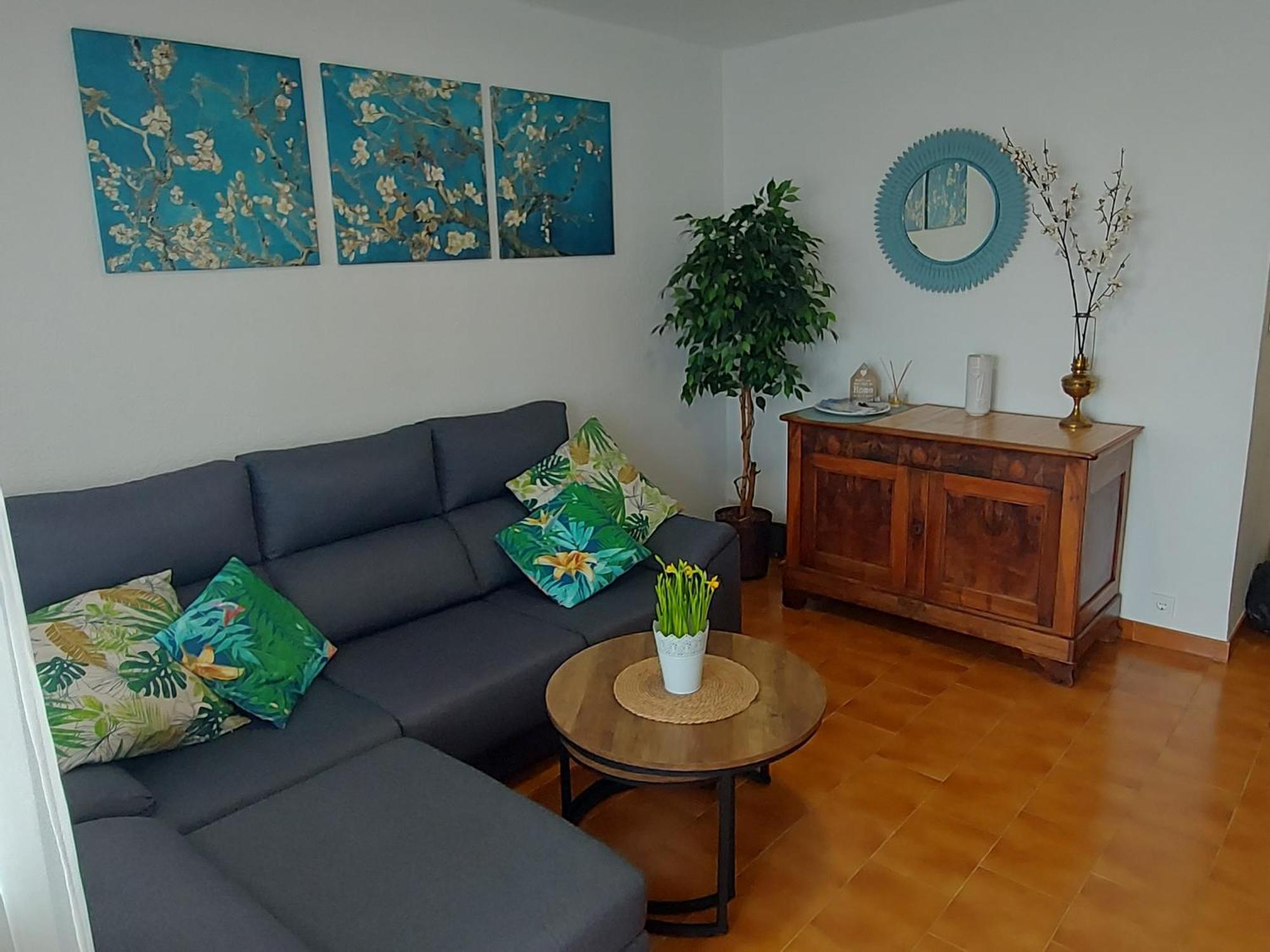Sol Marina Apartment Салоу Екстериор снимка